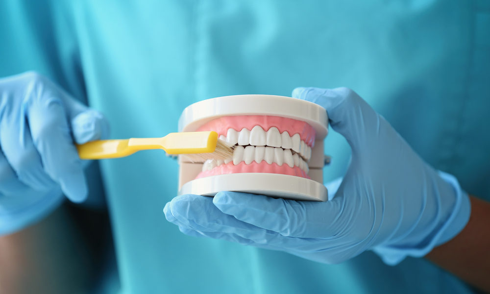 Kompleksowe leczenie dentystyczne – znajdź drogę do zdrowego i uroczego uśmiechu.
