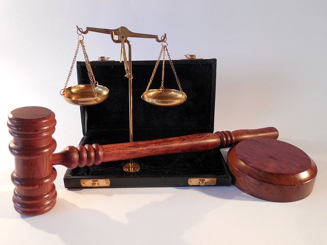 W czym umie nam pomóc radca prawny? W jakich rozprawach i w jakich sferach prawa wspomoże nam radca prawny?